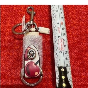 ❤️❤️❤️NEW/Authentic Coach trigger snap turnlock   Bag charm/keychain ❤️❤️❤️